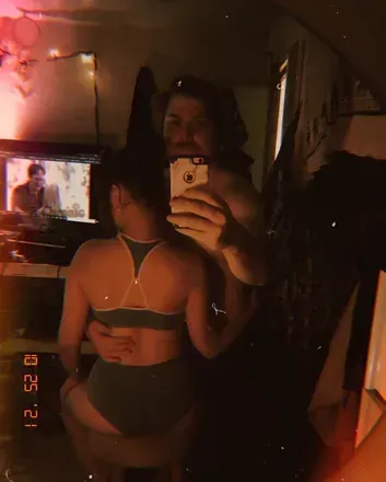 A Chronic Couple (@achroniccouple) OnlyFans profile photo