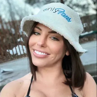 Adriana Chechik (@adrianachechik) OnlyFans profile photo