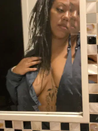 Scrumptious Sag (@adventuresofyumyum) OnlyFans profile photo
