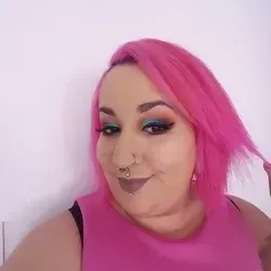 Alice (@alicebek) OnlyFans profile photo