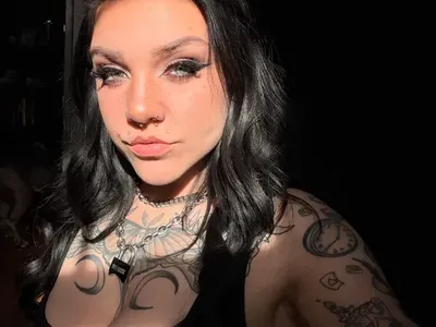 @alleyswonderland OnlyFans profile photo