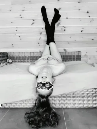 Anna m lf (@amateurcouplexrated) OnlyFans profile photo