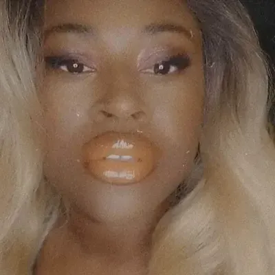 Aminia (@aminiapeaches) OnlyFans profile photo