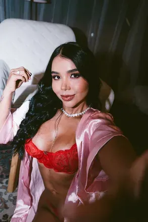 Angie Lorenna (@angielorenaoficial) OnlyFans profile photo