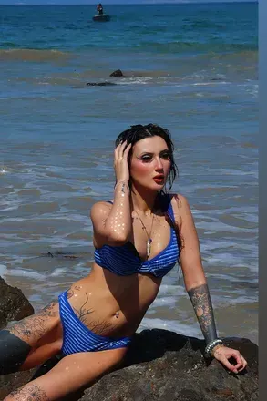 Not in use (@aradiagoldfield) OnlyFans profile photo