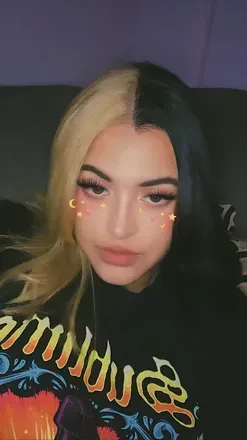 ARiiaa (@ariiiherenandezz) OnlyFans profile photo