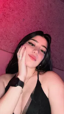 Auri G. (@aurigalvan) OnlyFans profile photo