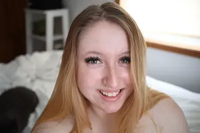 Aurora Lynne (@auroralynne) OnlyFans profile photo