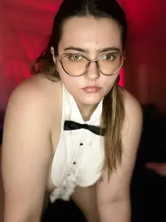 Julia (@autreauteurdusexe) OnlyFans profile photo