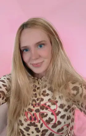 Miley (@babygirlinlace) OnlyFans profile photo