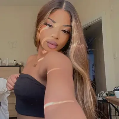 Stella Luxe (@babystellaluxee) OnlyFans profile photo