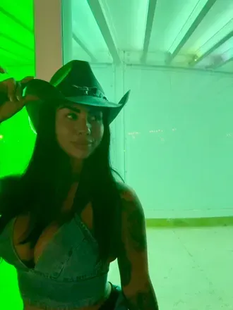 Badass Vee (@badass.vee) OnlyFans profile photo