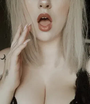 Kiki (@bbygrlkiki96) OnlyFans profile photo