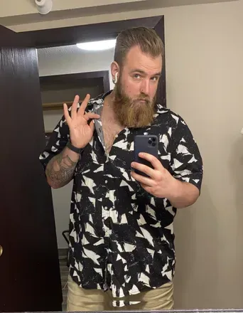 Axel (@beardedhusky) OnlyFans profile photo