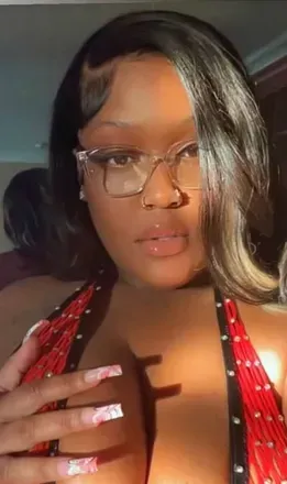 JuiccyyBaee (@beautifullaylaa) OnlyFans profile photo