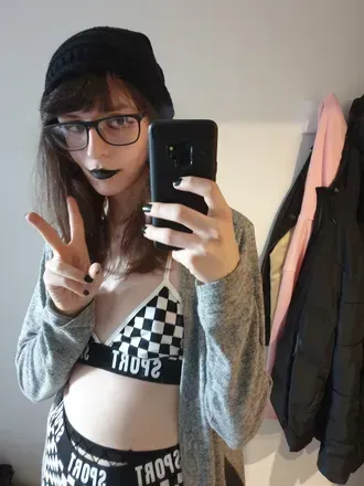 Becca (@beccasaur64) OnlyFans profile photo