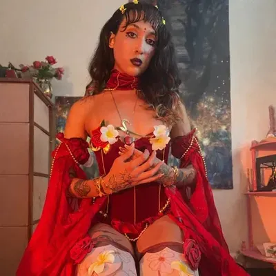 Siren Moon (@bedroomsiren) OnlyFans profile photo