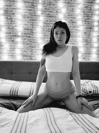 Ice Queen (@beezybebe) OnlyFans profile photo