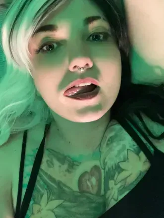 Bella Karloff (@bellakarloff) OnlyFans profile photo