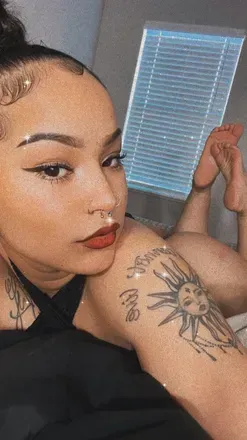 Bésame (@besame_la) OnlyFans profile photo