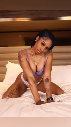 XØ (@bluhoneyy) OnlyFans profile photo