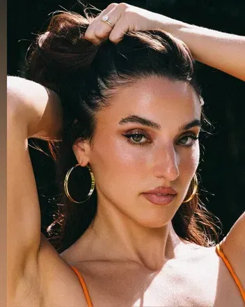 Vanessa (@bodybyness) OnlyFans profile photo