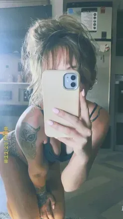 Bree (@breannakristinee) OnlyFans profile photo