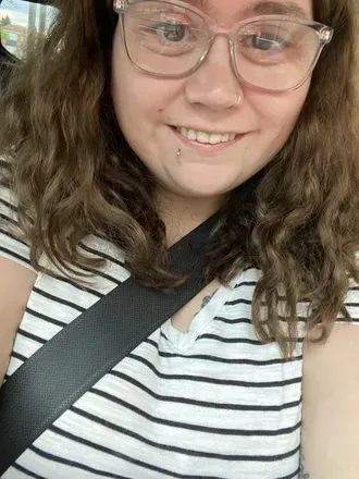 Anna (@brownhairedcutie) OnlyFans profile photo