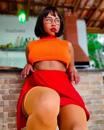 Brune Chaude (@brunechaudecp) OnlyFans profile photo