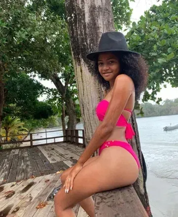 Daniela G (@bunnyhotcol) OnlyFans profile photo