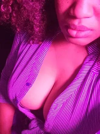 Ms. C1nn1m3n (@c1nn1m3n) OnlyFans profile photo