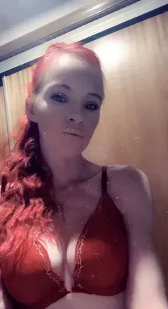 Ashley (@canadian-milf) OnlyFans profile photo