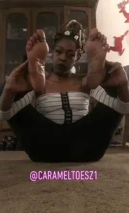 Carameltoesz1 (@carameltoesz) OnlyFans profile photo
