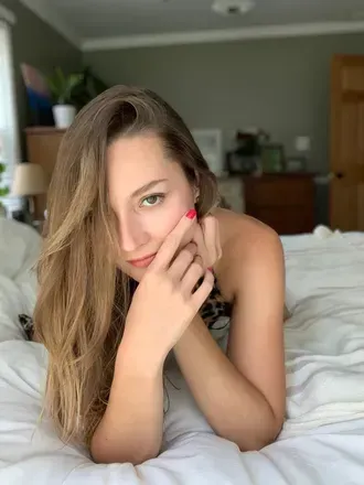@carleybee OnlyFans profile photo