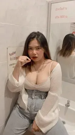 Caroline Zoyen (@carolinebox) OnlyFans profile photo