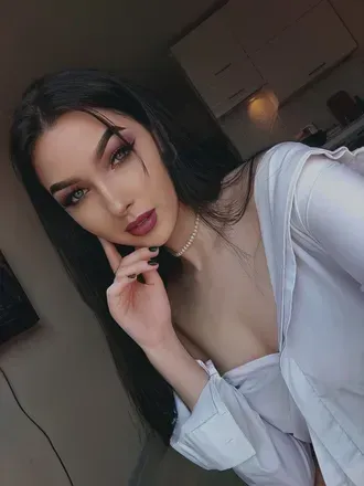 Cassie Swallows (@cassie_swallows) OnlyFans profile photo