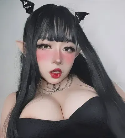 . Elisseee . (@catsmolsais) OnlyFans profile photo
