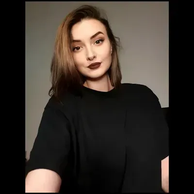 Charlotte (@charlottebelle) OnlyFans profile photo