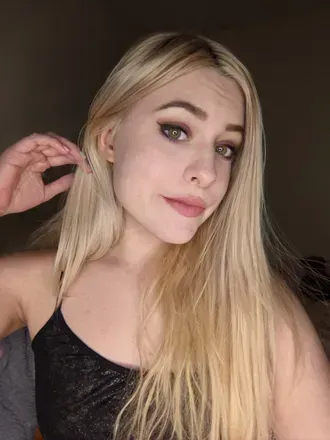Cherri (@cherricali) OnlyFans profile photo