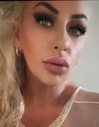 Alice marina couger (@cougercubs) OnlyFans profile photo