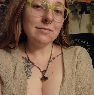Hannah H (@crazycowlady25) OnlyFans profile photo