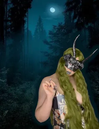 Green Witch (@curly.witch) OnlyFans profile photo