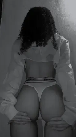 Curly (@curly111) OnlyFans profile photo
