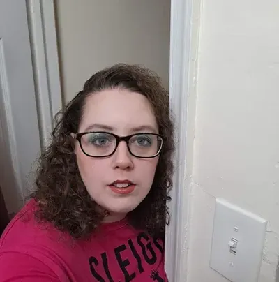 Marnie Reid (@curlychunks) OnlyFans profile photo