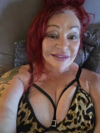 @curvyminxmomma OnlyFans profile photo