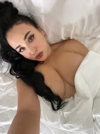 Queen Tana (@curvyqueentana) OnlyFans profile photo