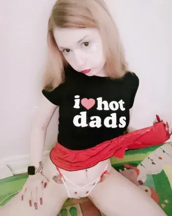 Darcy Strawberry (@darcystrawberry) OnlyFans profile photo