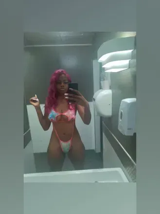 Bella (@darealbellab) OnlyFans profile photo