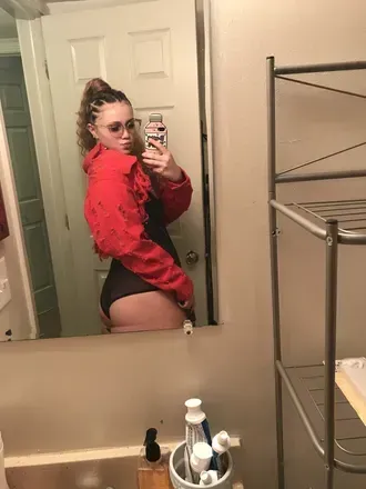 Desiré (@desiiwitthacakess) OnlyFans profile photo