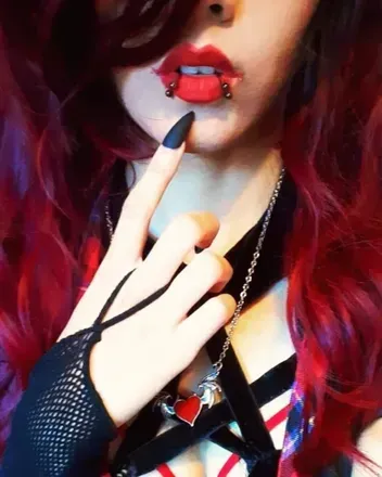 Devilish Endevours (@devilish_endevours) OnlyFans profile photo